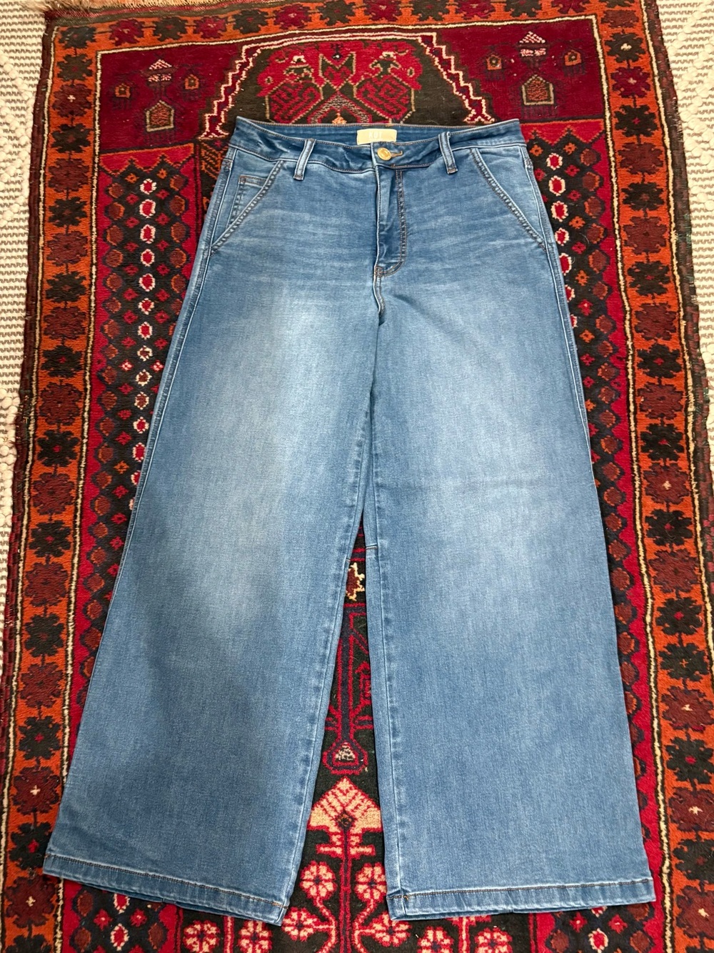 Kut from the Kloth Meg Wide Leg High-Rise Women's Jeans - Light Blue Denim. NWOT